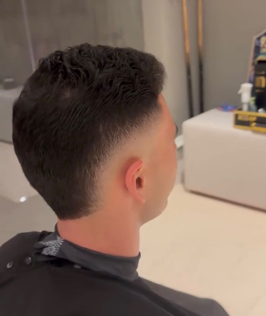Textured crop with mid fade
