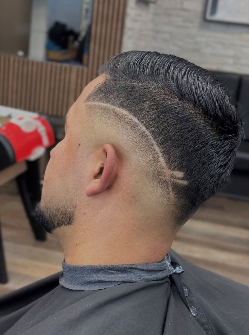 Skin fade with freestyle design line