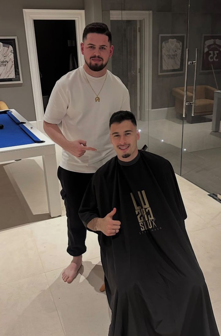 Hugo with Gabriel Martinelli after a haircut